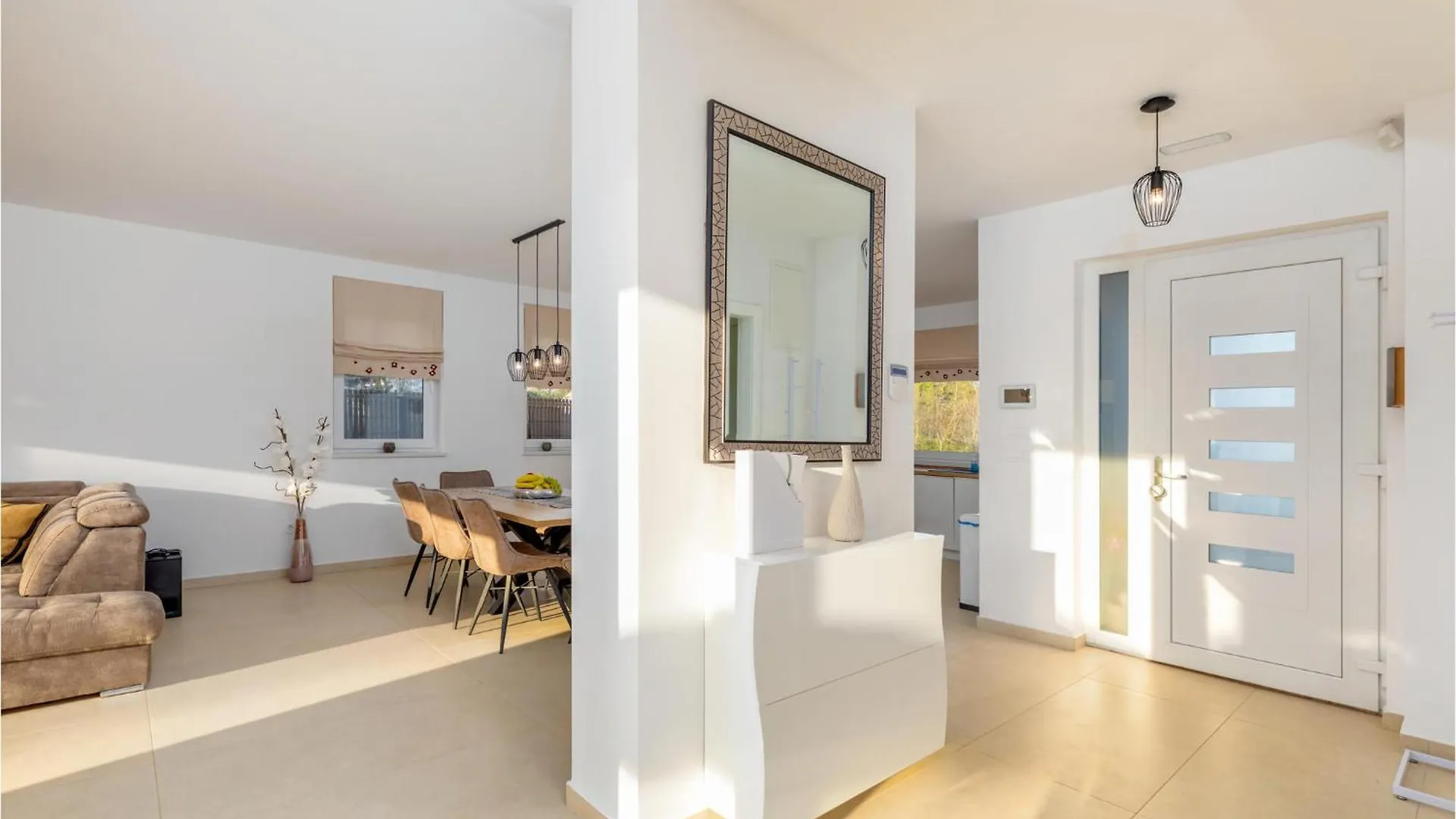 度假居 Stunning Home In Segotici