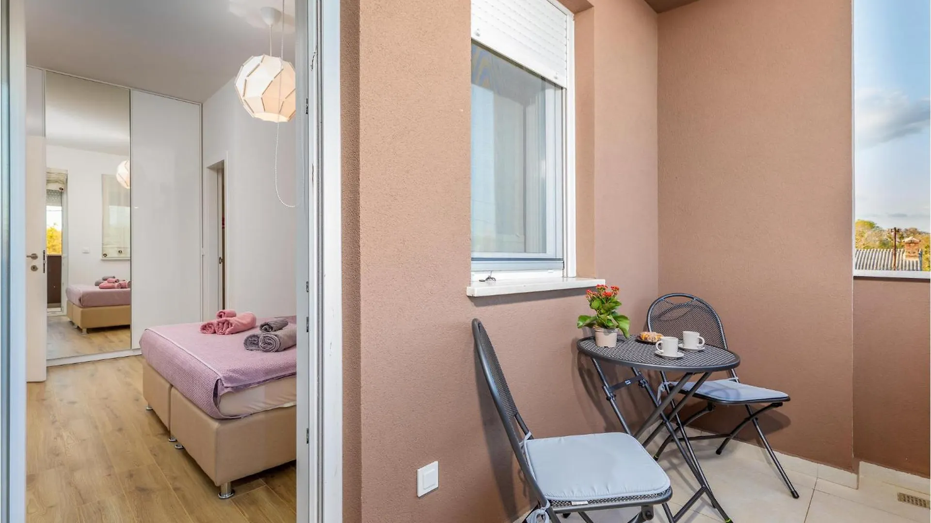 度假居 Stunning Home In Segotici